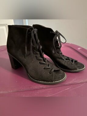 Old Navy Black Suede Lace-Up Ankle Boots